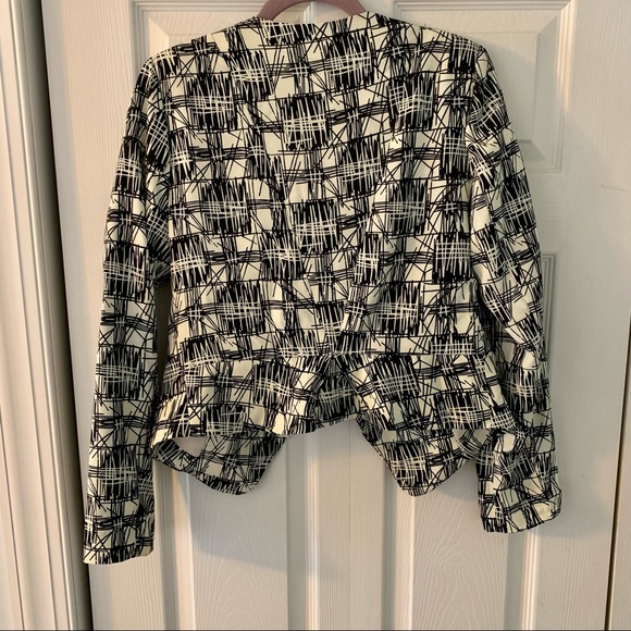 Abstract Statement Blazer - Picture 4 of 5